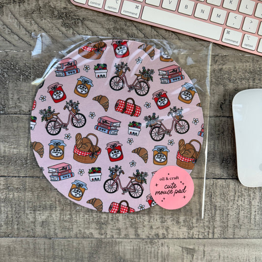 Spring Picnic Mouse Pad