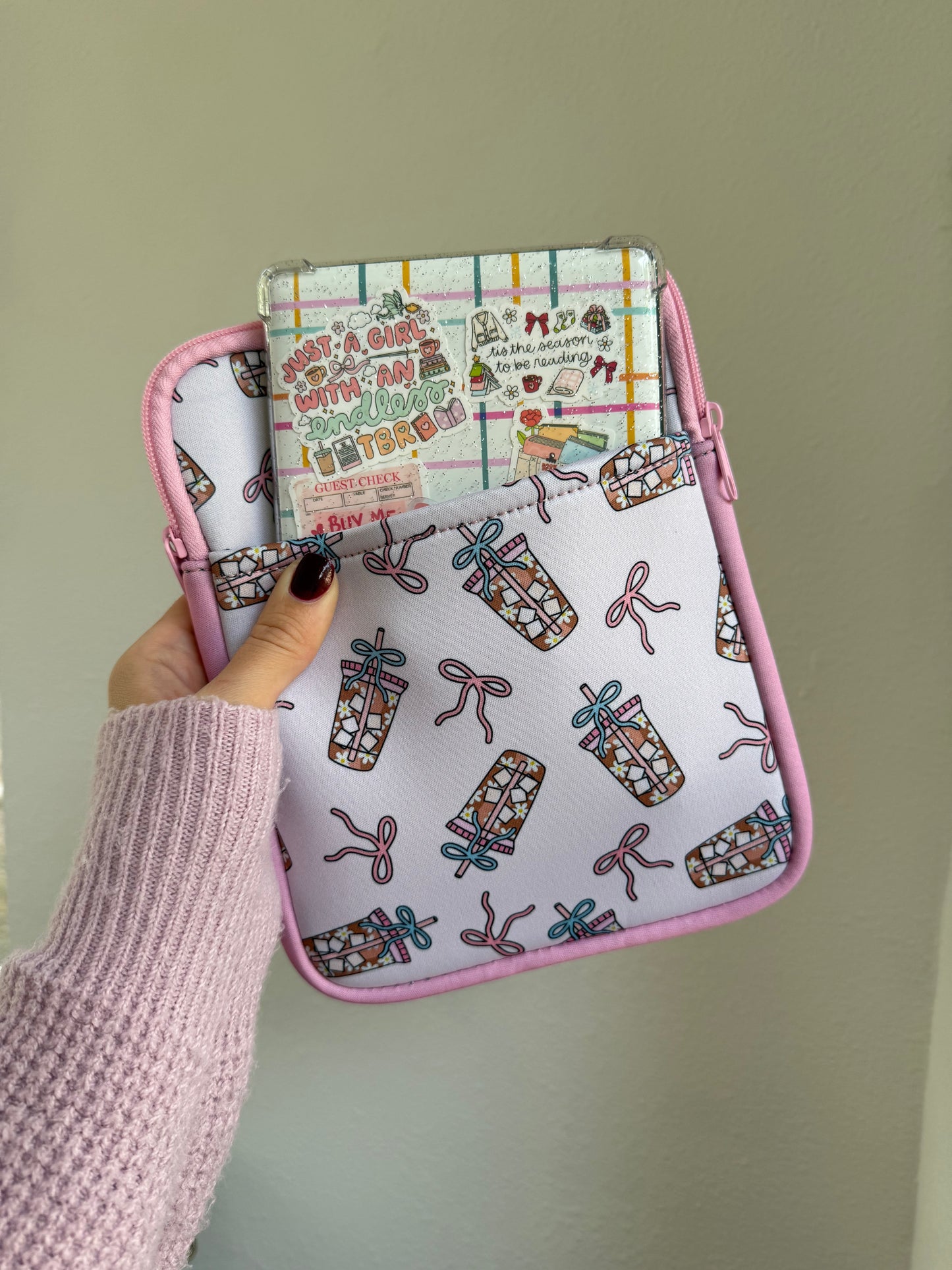 Coffee & Bows Kindle Zipper Pouch